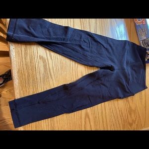 Lululemon Size 4 Align crop